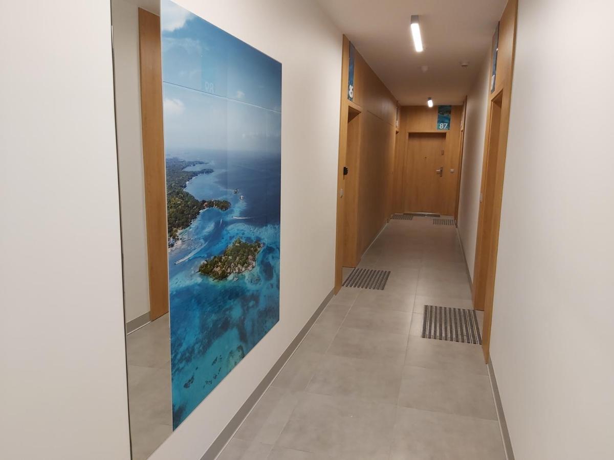 Spectrum Super Vip Free Parking グダニスク エクステリア 写真